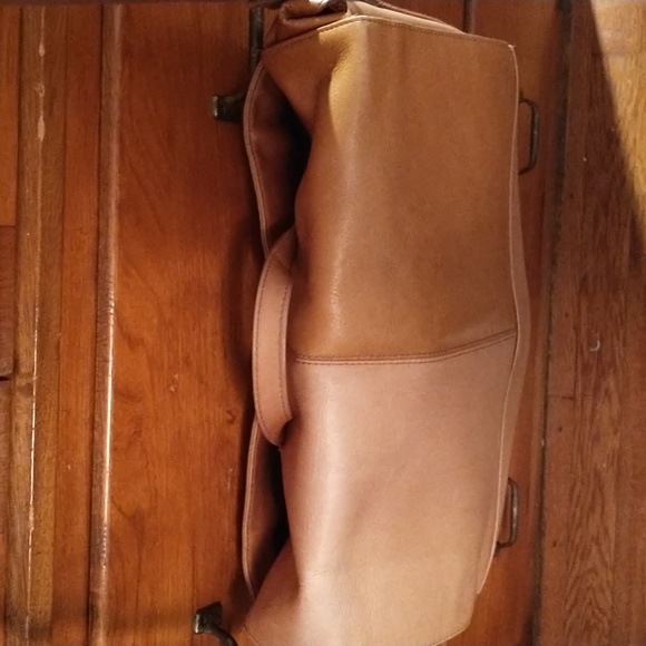 Kenneth Cole Reaction "Risky Business" Colombian Leather Business Messenger Bag - Picture 2 of 16